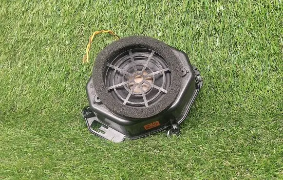 Mercedes-Benz E W212 Panel speaker A2048205802
