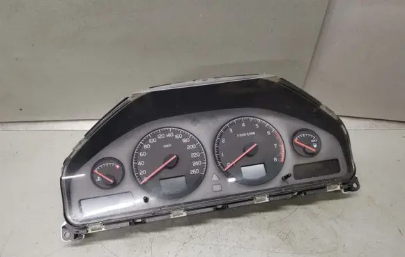 Volvo V70 Speedometer (instrument cluster) 9499668 69294570T