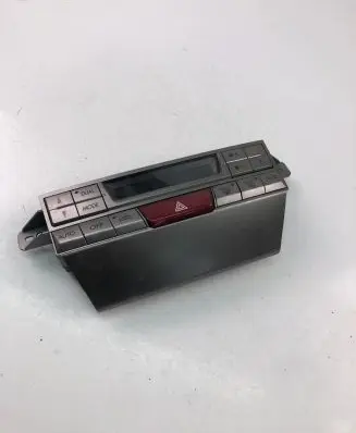 Subaru Outback Climate control unit 72311AJ030