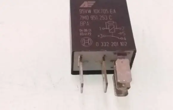 Volkswagen Sharan Other relay 95VW10K705EA 7M0951253C