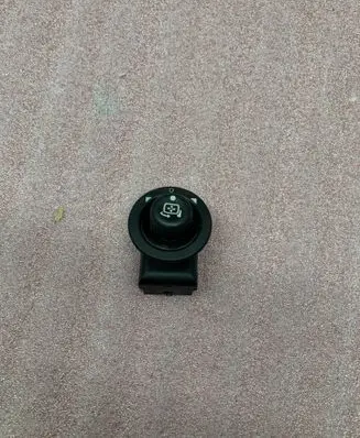 Land Rover Discovery 3 - LR3 Wing mirror switch 03930361 YUF500030