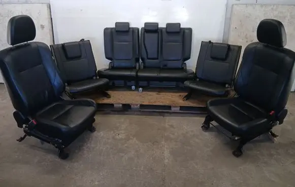 Mitsubishi Outlander Seat set
