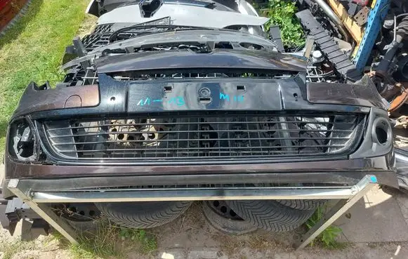 Renault Megane III Front bumper 620221285R