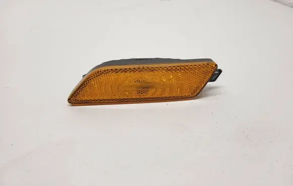 Porsche Macan (95B) Front fender indicator light 95B945119