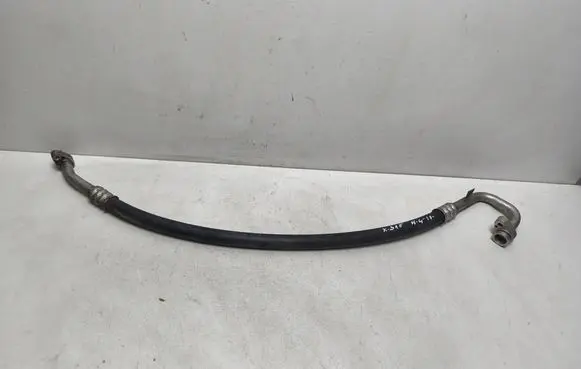 Audi A4 S4 B9 Air conditioning (A/C) pipe/hose 8W0816743B