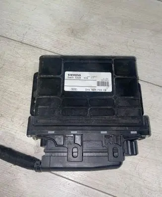 Volkswagen PASSAT B5 Gearbox control unit/module 01N927733CB 1703970058 5WK33208