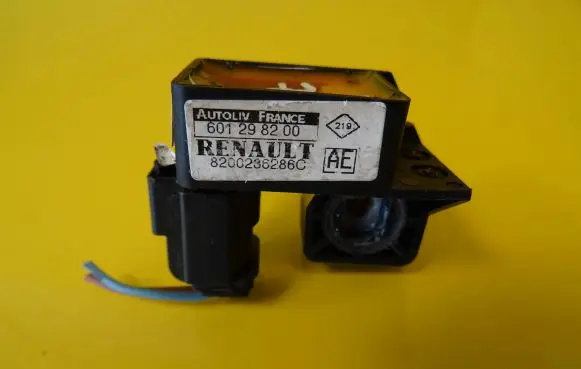 Renault Scenic II - Grand scenic II Airbag deployment crash/impact sensor 8200236286C