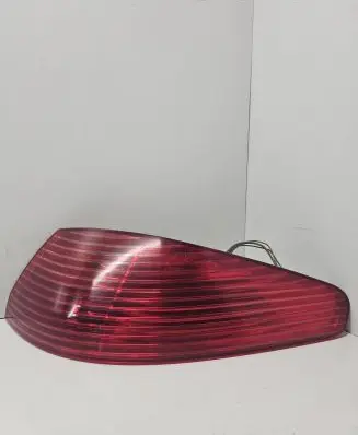 Peugeot 607 Rear/tail lights 2543D