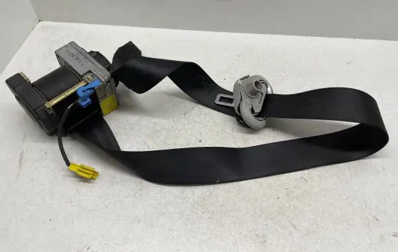 Volkswagen New Beetle Front seatbelt 1C1857705G 040180