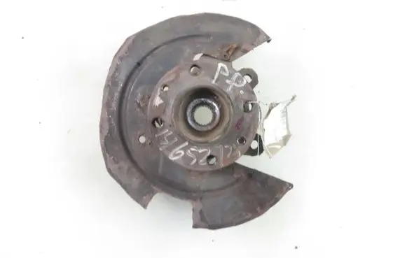 Dacia Logan I Front wheel hub spindle knuckle 