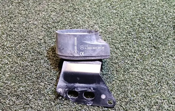 Mercedes-Benz S W222 Alarm system siren A2228202926
