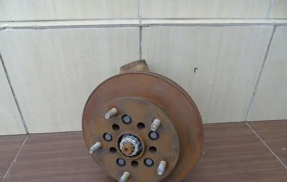 Ford Transit Front wheel hub spindle knuckle 6c113k185