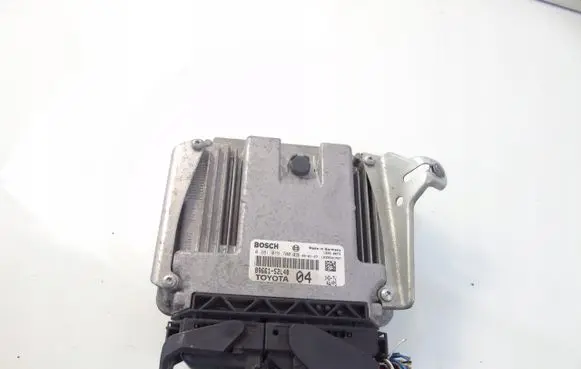 Toyota Urban Cruiser (XP110) Engine control unit/module 8966152L40