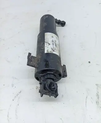 BMW 3 E90 E91 Headlight washer pump 4362807