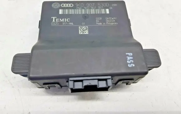 Audi A3 S3 8P Gateway control module 1K0907530D nr2300