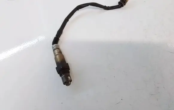 Mercedes-Benz C W203 Lambda probe sensor 0015404617
