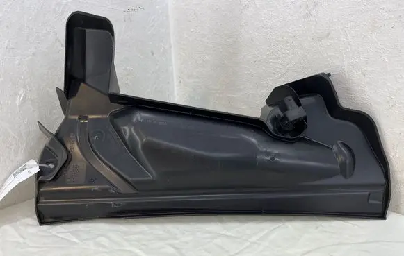 BMW 4 F32 F33 Other engine bay part 9297730 9240180