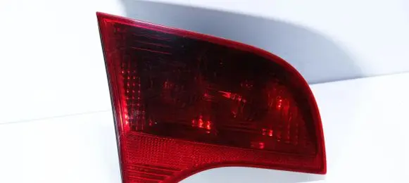 Audi A4 S4 B7 8E 8H Tailgate rear/tail lights 8E9945093