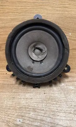 Volvo V50 Front door speaker 30657444