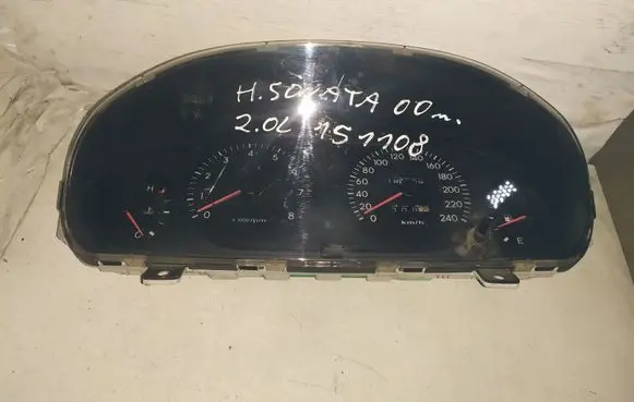 Hyundai Sonata Speedometer (instrument cluster) A301CBRC03