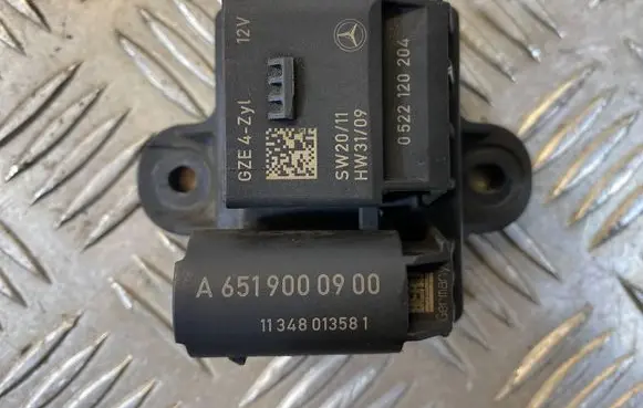 Mercedes-Benz B W246 W242 Glow plug pre-heat relay A6519000900 11348013581