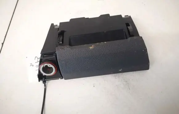 Volkswagen Touran I Car ashtray 1t1857961f 1t1857961