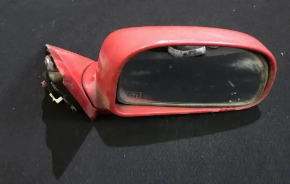 Mitsubishi Colt Front door electric wing mirror 2124