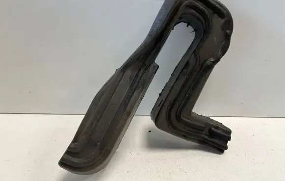 Skoda Superb B8 (3V) Other engine bay part 3v0823714b