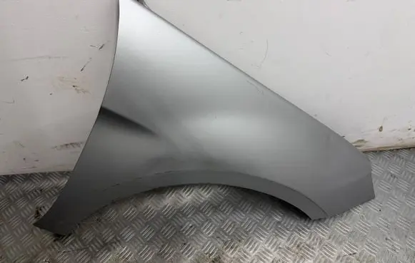 Mercedes-Benz B W245 Fender 