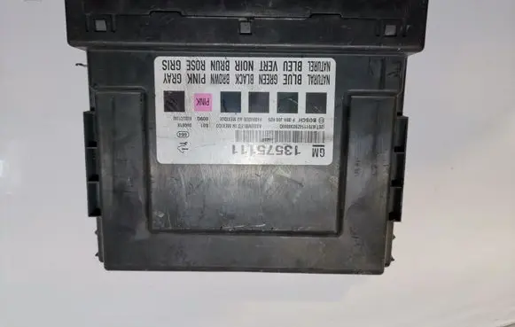 Opel Insignia A Comfort/convenience module 13575111