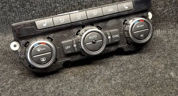 Volkswagen PASSAT B7 Climate control unit 3AA907044C