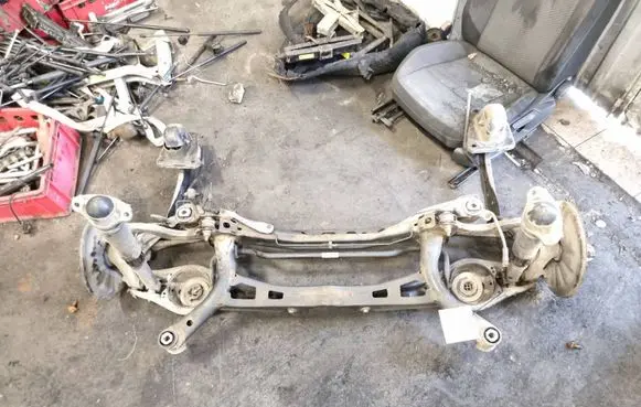 Volkswagen PASSAT B8 Rear axle beam 