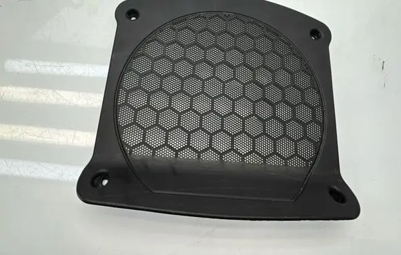 BMW 3 G20 G21 Dash center speaker trim cover 2622658