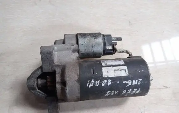 Peugeot 407 Starter motor