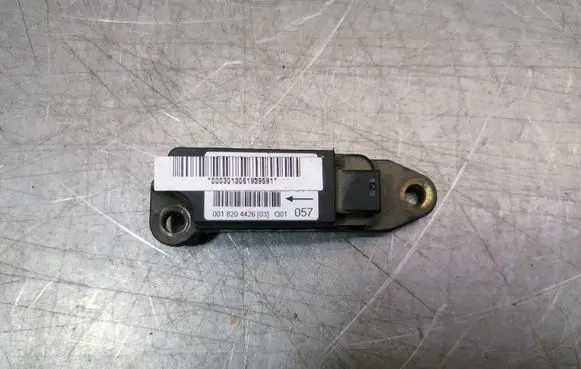 Mercedes-Benz C W203 Airbag deployment crash/impact sensor 0018204426