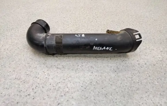 Renault Megane II Air intake duct part 8200231516