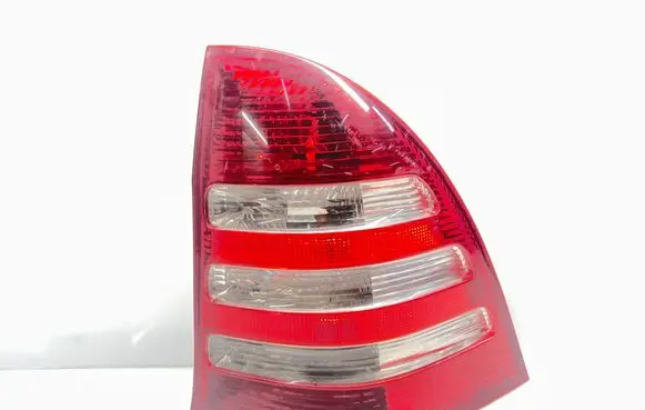 Mercedes-Benz C W203 Rear/tail lights 2038202464