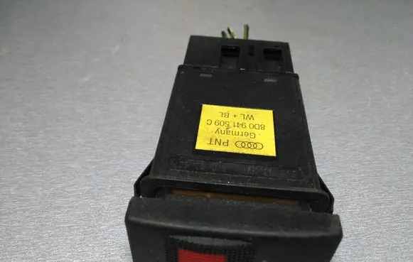 Audi A4 S4 B5 8D Hazard light switch 8D0941509C