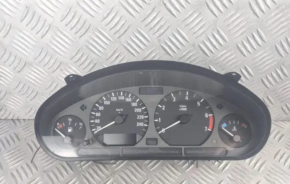 BMW 3 E36 Speedometer (instrument cluster) 8371552 11000864503