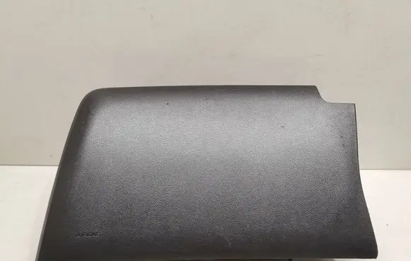 Glove box