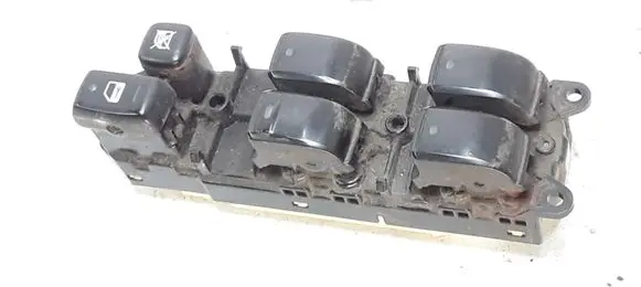 Toyota Avensis Verso Electric window control switch 8404044030