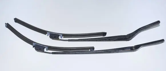 BMW X5 E53 Windshield/front glass wiper blade 7075612 8245372