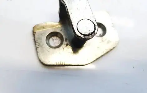 Opel Astra H Front door lock loop/hook striker 6608