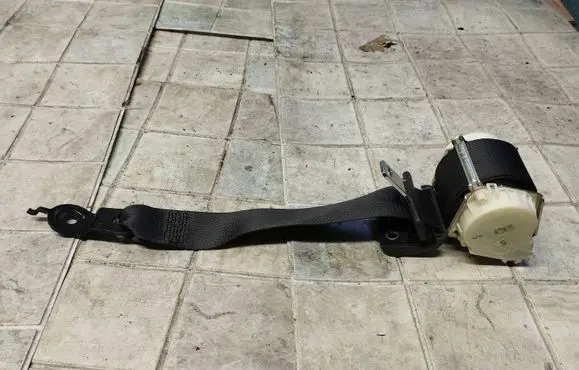 Fiat Croma Rear seatbelt 33048191