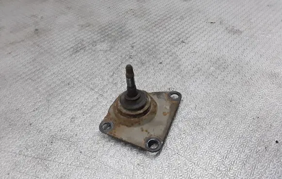 Jeep Grand Cherokee (WJ) Rear differential/diff mount bracket 