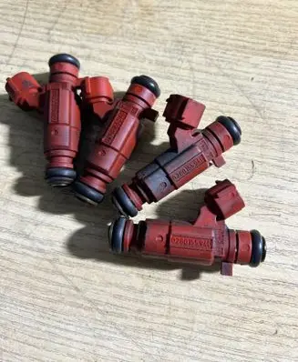 Nissan Primera Fuel injectors set 0280155940