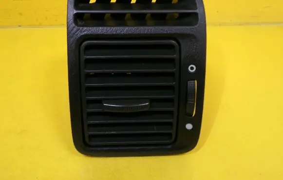 Honda Stream Dashboard side air vent grill/cover trim 77630S7AA0030
