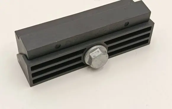 Battery bracket