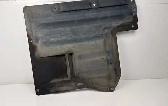 BMW 1 E82 E88 Center/middle under tray cover 7167421 74850610