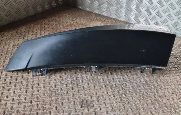 Other sill/pillar trim element